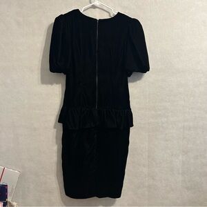 VTG Kwai Elegant Black Velvet Dress with Flower Accent 80’s puffy sleeve SZ14